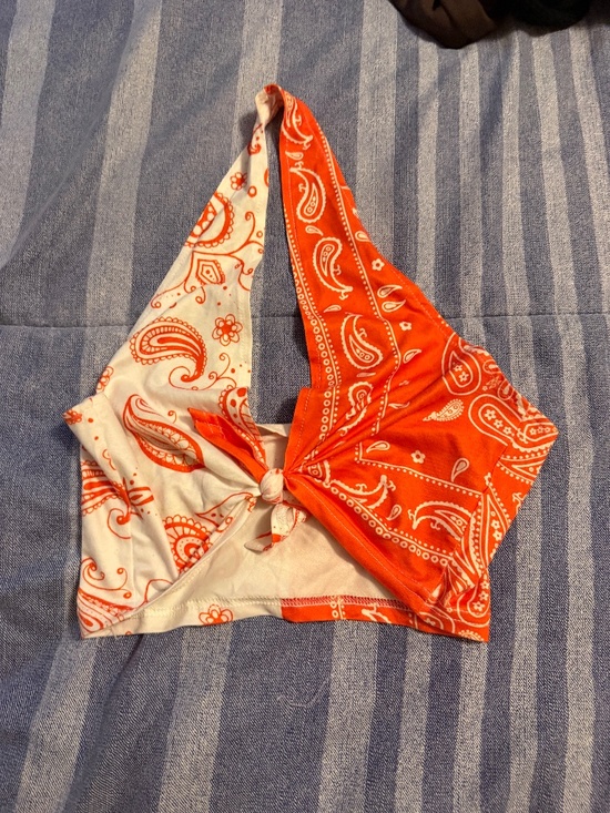 Tops - Halter top